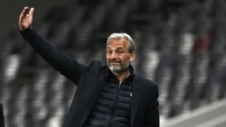 SML: Mpo na nini Fécofa eponi Sébastien Desabre bo' entraîneur ya ba Léopards