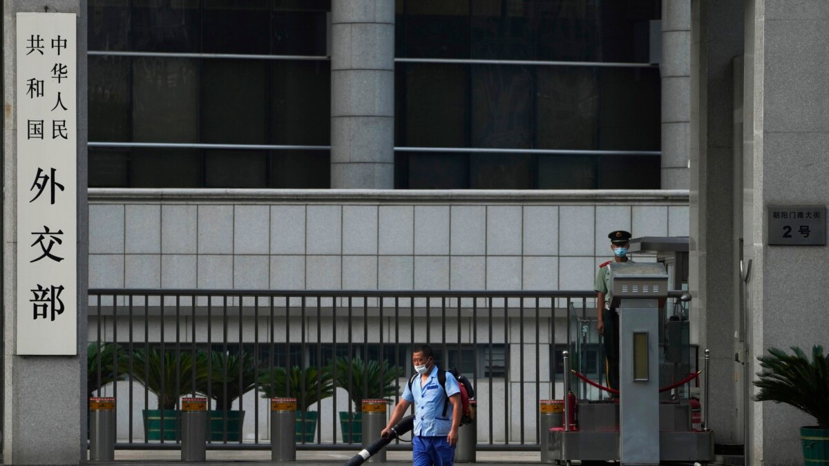 传达20大精神 中国外交部党委要求外交人员增强本领继续斗争