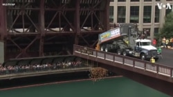 75,000 隻塑膠鴨在芝加哥河漂浮為特殊奧運會籌款