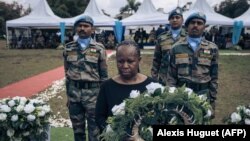 La cheffe de la Monusco, la Guinéenne Bintou Keita, lors d'une cérémonie en l'honneur des Casques bleus morts lors des manifestations contre la Monusco, à Goma, le 1er août 2022.