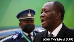 Dans un discours samedi, le président Ouattara a assuré que "la Côte d'Ivoire n'abandonnera jamais" les soldats ivoiriens détenus au Mali.