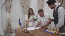 Boom des mariages en Ukraine, malgré le conflit