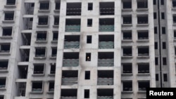 中國山西太原一處沒有完工的公寓住宅樓盤。（2010年10月21日）