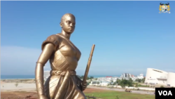 북한 만수대창작사가 베냉 코토누에 건립한 것으로 알려진 여군 동상. 사진 = Présidence du Bénin / Twitter.