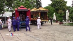 Tháng tám năm nay có nhiều giỗ đầu