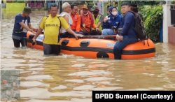 Dokumentasi BPBD Sumatera Selatan terkait bencana banjir kota Palembang, 25 Desember 2021. (Foto: BPBD Sumsel)
