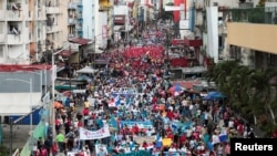 Por varios días, panameños han salido a las calles a protestar por los altos precios de los combustibles y los alimentos. [Foto: archivo]