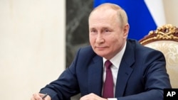 El presidente ruso, Vladimir Putin, asiste al foro de la Agencia para Iniciativas Estratégicas por videoconferencia en Moscú, el 20 de julio de 2022.