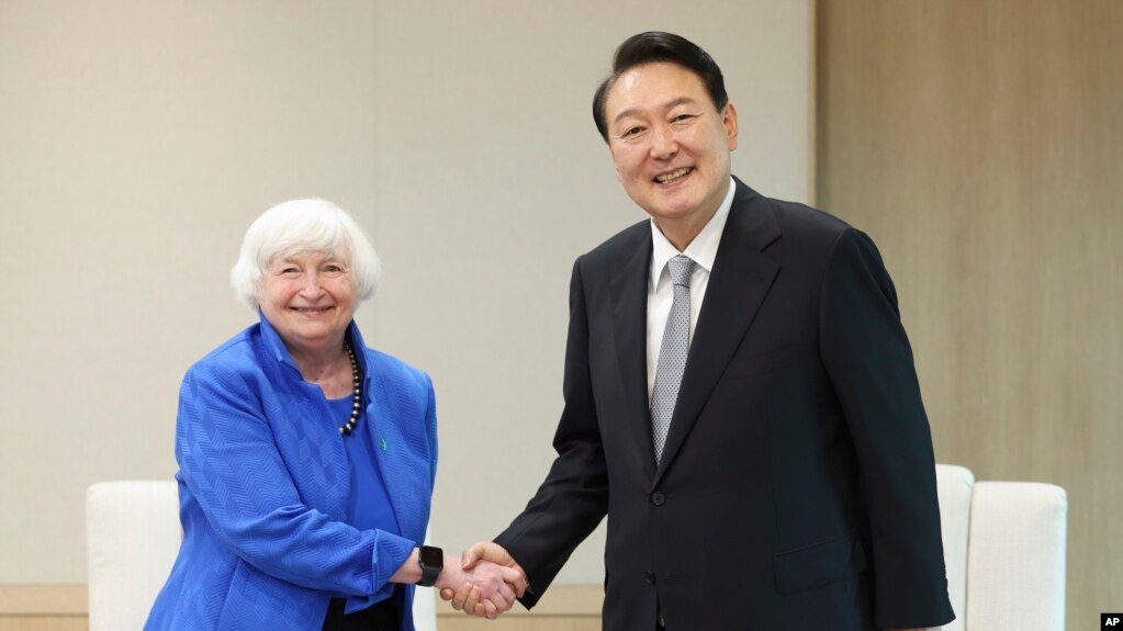 Bộ trưởng Tài chính Mỹ Janet Yellen được Tổng thống Hàn Quốc Yoon Seok Youl