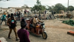 Au Mali, le succès des motos à trois roues