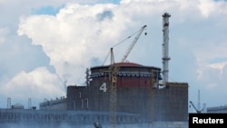 Una vista de la planta de energía nuclear de Zaporizhzhia cerca de la ciudad ucraniana de Enerhodar, el 4 de agosto de 2022.