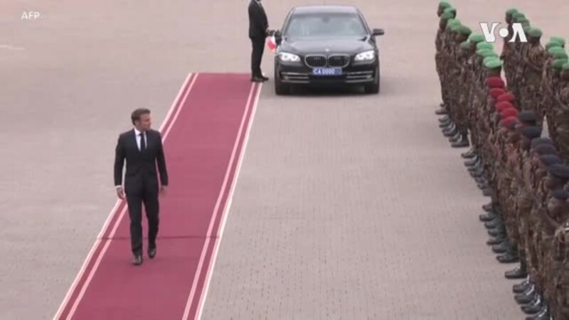 Emmanuel Macron accueilli par Patrice Talon à Cotonou