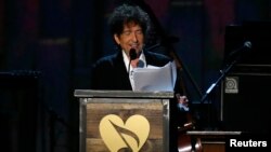 Bob Dylan fue galardonado con el premio Nobel de Literatura 2016.