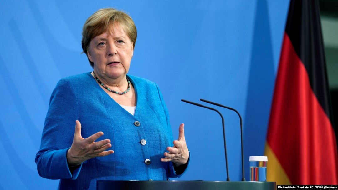 Njemačka kancelarka Angela Merkel obraća se medijima nakon virtuelnog samita Berlinskog procesa (Foto: Reuters/Michael Sohn)
