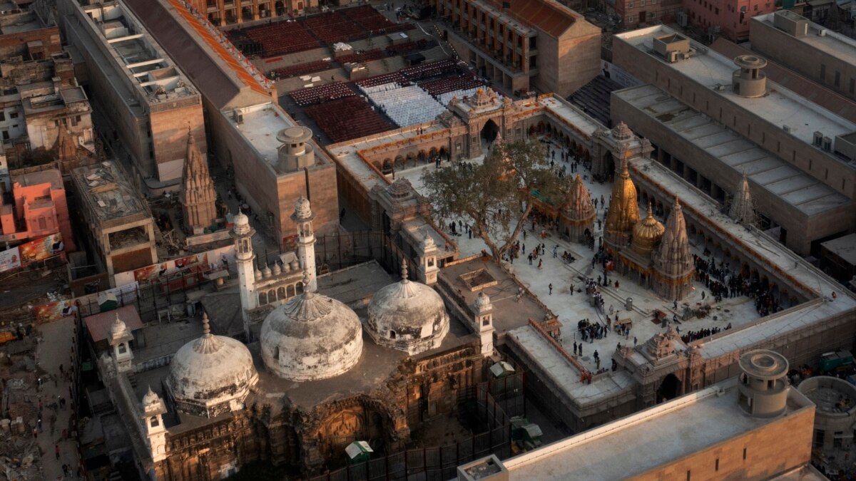 Pengadilan India Kabulkan Petisi Umat Hindu untuk Beribadah di Masjid Tua Abad ke-17 - Vimarsana News