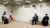 دیدار نیکلاس مادورو و علی خامنه‌ای با حضور ابراهیم رئیسی. تهران، شنبه ١١ ژوئن ٢٠٢٢
