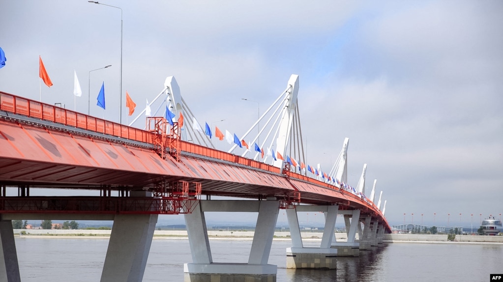 A view of the first border bridge over the Amur (Heilongjiang) river linking the Russian city of Blagoveshchensk and the Chinese city of Heihe during its inauguration ceremony on June 10, 2022.