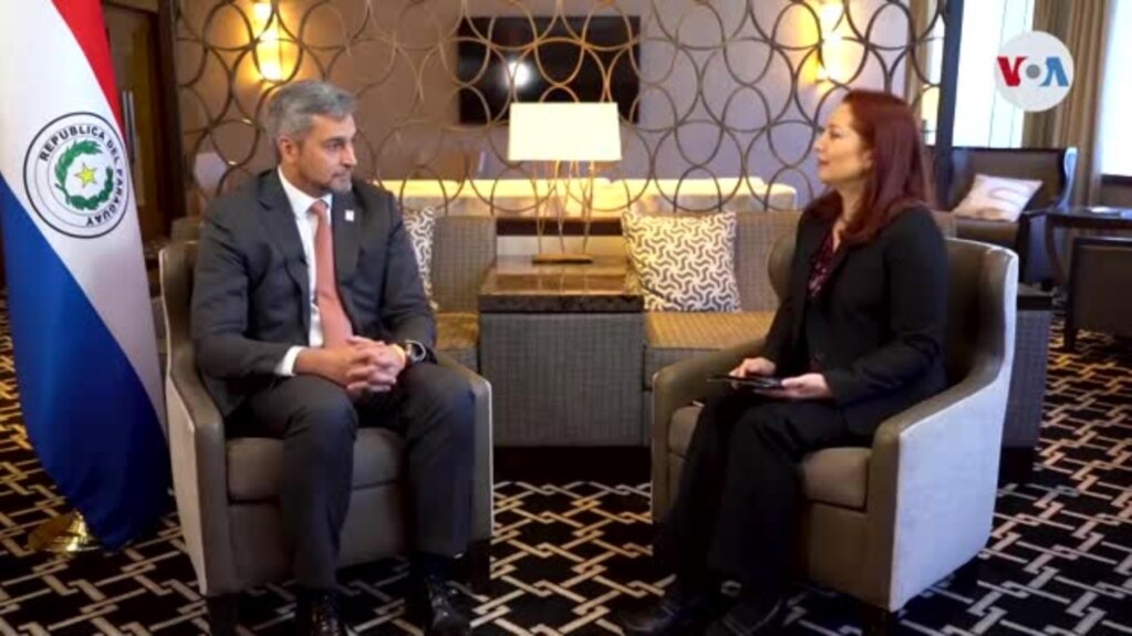 "Yo creo que todos deberíamos revisar nuestras democracias”: presidente de Paraguay 