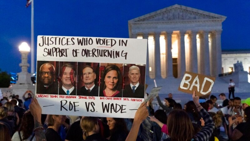 La Cour suprême des Etats-Unis annule le droit à l'avortement