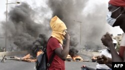 ARCHIVES - Manifestations à Dakar contre l'arrestation d'Ousmane Sonko, Barthelemy Diaz et Malick Gakou, le 10 novembre 2021.