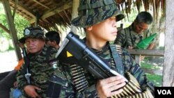 Kelompok Moro Islamic Liberation Front (MILF), organisasi pemberontak Islam terbesar di Filipina.