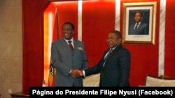 Emmerson Mnangagwa, Presidente do Zimbabwe, e Filipe Nyusi, Presidente de Moçambique, Maputo, Moçambique, 3 Abril 2022