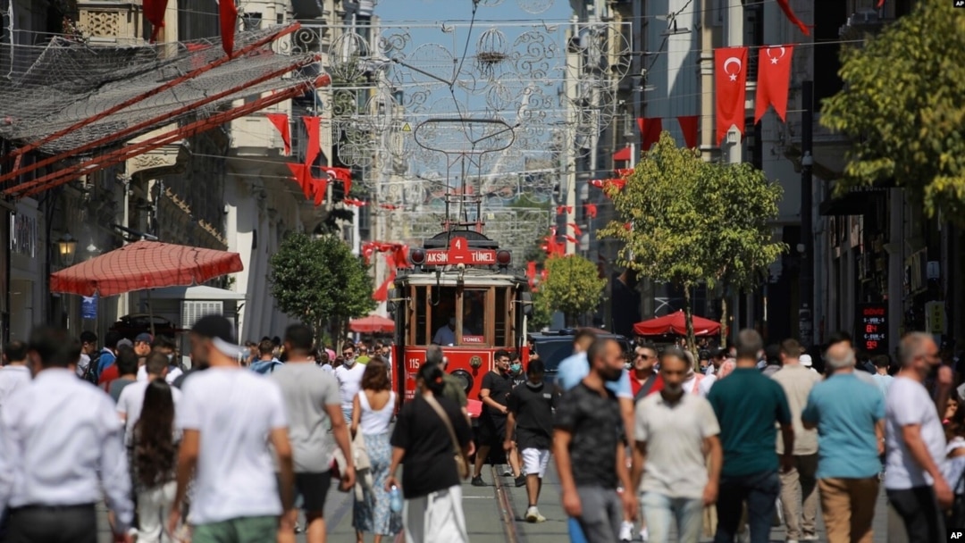 Ipsos anketine göre Türkiye'de en büyük sorun ekonomi