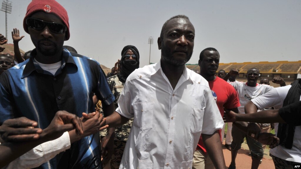 Oumar Mariko, chef de file des soutiens de la junte.