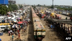 L'attaque lancée contre un train au cours de laquelle 8 personnes ont été tuées et un nombre important de passagers enlevés a choqué le Nigeria.