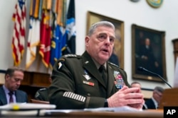 美军参谋长联席会议主席米利（Mark Milley）2022年4月5日在众议院军事委员会有关2023财年国防预算的听证会上发表讲话。
