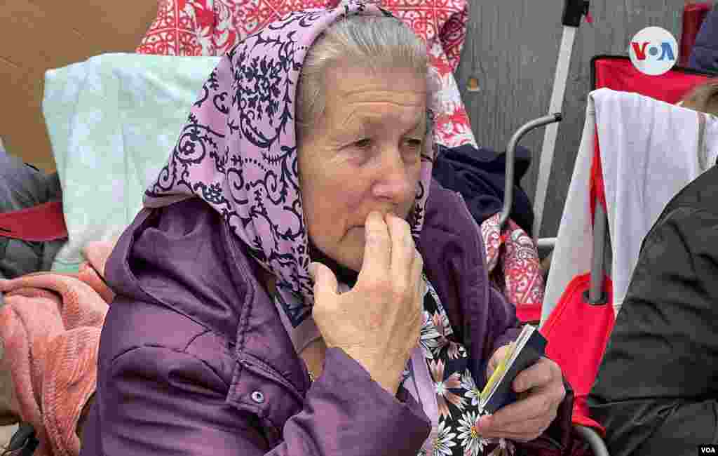 Muchos ucranianos han viajado con parte de su familias; otros han tenido que dejar atrás gran parte de sus vidas.