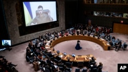 烏克蘭總統澤連斯基對聯合國安理會發表視頻演講。（2022年4月5日）
