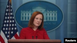 Juru bicara Gedung Putih Jen Psaki dalam sebuah konferensi pers di Gedung Putih, Washington, pada 4 April 2022. (Foto: Reuters/Leah Millis)