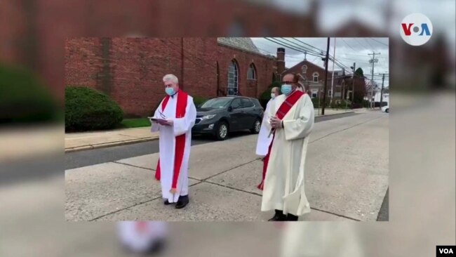 El Padre Fernando Echeverri de la Parroquía Holy Name of Mary en Valley Stream(Long Island) dice que la situación en Nueva York es "crítica" debido a la pandemia del COVID-19.