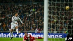 Cristiano Ronaldo đã ghi được 32 bàn thắng cho Real Madrid trong mùa giải này, và sẽ là mối đe dọa đối với mọi khung thành của đối phương tại World Cup Câu lạc bộ 2014.