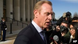 Menteri Pertahanan AS Pat Shanahan berbicara kepada para wartawan di Pentagon di Washington, 28 Januari 2019.