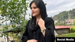 مهسا امینی (آرشیو)