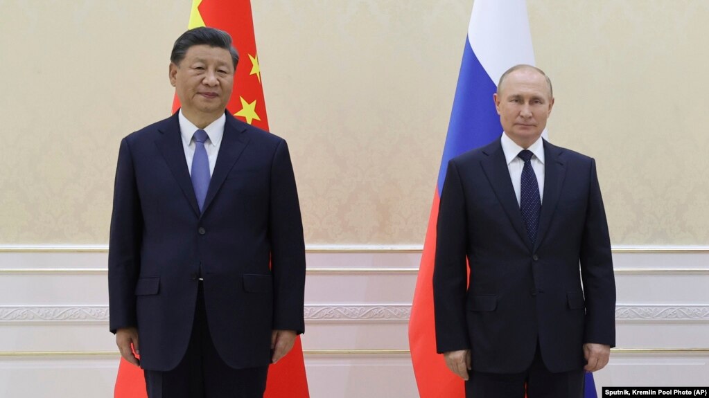 中国领导人习近平与俄罗斯总统普京在乌兹别克斯坦撒马尔罕参加上海合作组织峰会期间举行会晤。（2022年9月15日）(photo:VOA)