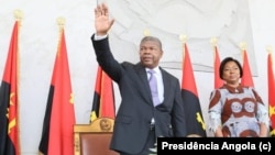 Tomada de posse de João Lourenço, Presidente de Angola. Ao seu lado a primeira-dama, Ana Dias Lourenço