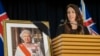 Perdana Menteri New Zealand Jacinda Ardern dalam konferensi pers terkait meninggalnya Ratu Elizabeth II di Wellington, New Zealand, Jumat, 9 September 2022.