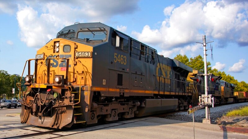 Results Mixed as Unions Seek Deals With US Railroads