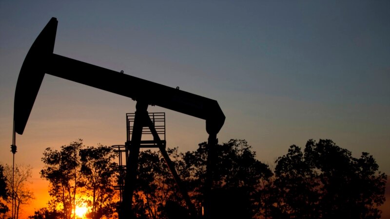 La producción petrolera de Venezuela se recupera, pero sigue lejos de la meta de Maduro