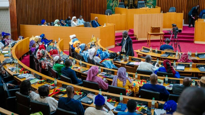 Bagarre, insultes, cacophonie: ouverture chaotique du Parlement sénégalais