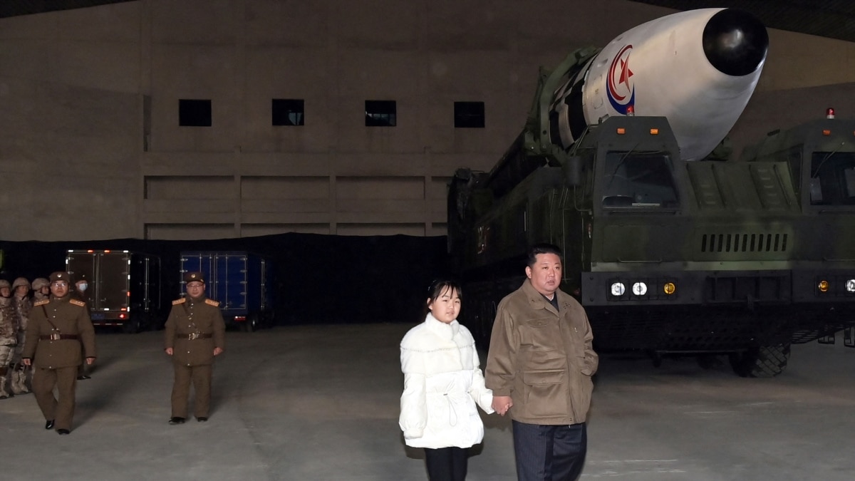 金正恩梦想朝鲜建成全球最强大核力量