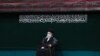 انتشار نخستین تصاویر خامنه‌ای در پی گزارش‌هایی از وخامت وضعیت جسمی او
