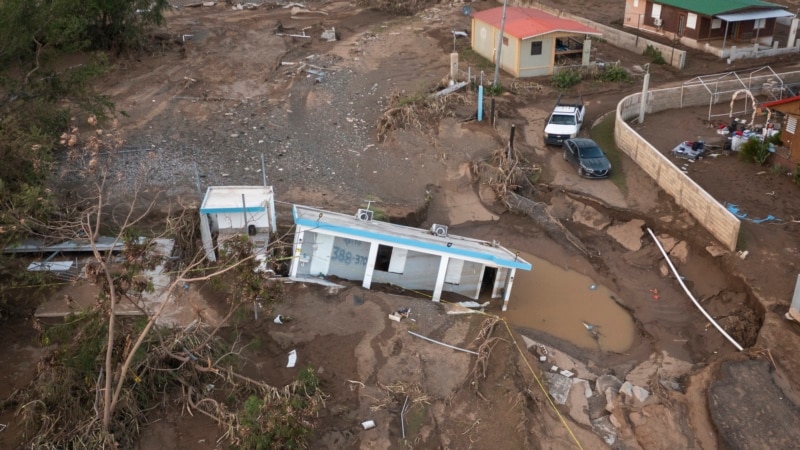 Bermuda Issues Hurricane Warning as Fiona Approaches