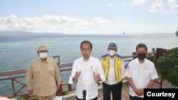 Presiden Jokowi dalam kunjungan kerjanya ke Maluku Barat Daya , Kamis (15/9) menekankan penting nya desain dan masterplan besar keamanan dan pertahanan negara di titik terluar NKRI (biro Setpres)