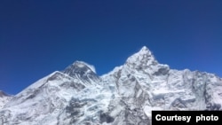 Pogled na južnu stranu Mount Everesta u Nepalu (Foto: Shafkat Masoodi)