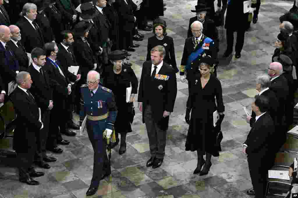 Beatrix of the Netherlands, King Willem-Alexander of the Netherlands, Queen Maxima of the Netherlands, Queen Silvia of Sweden, Carl XVI Gustaf, King of Sweden and Queen Margrethe II of Denmark depart, after the State Funeral of Queen Elizabeth II, at West&nbsp;Westminster Abbey, in London, Sept. 19, 2022.