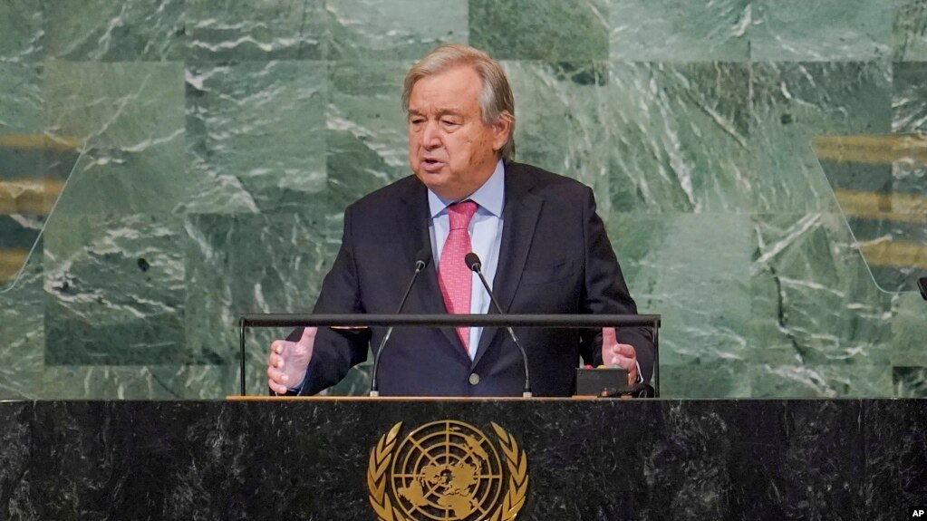 Le Secrétaire général des Nations Unies, Antonio Guterres, s'adresse à la 77e session de l'Assemblée générale au siège de l'ONU le mardi 20 septembre 2022.